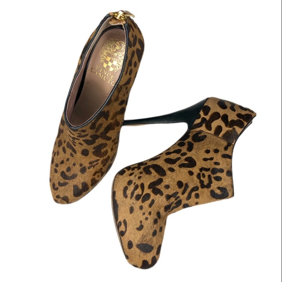 Vince Camuto Jerrell Leopard Booties - Picture 3 of 6